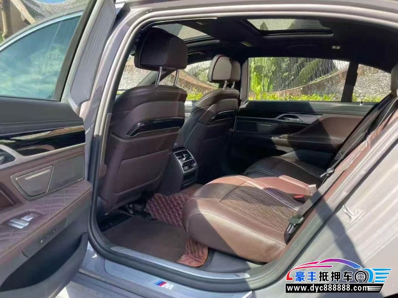 19年宝马7系轿车抵押车出售