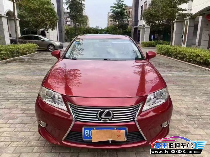 13年雷克萨斯ES轿车抵押车出售