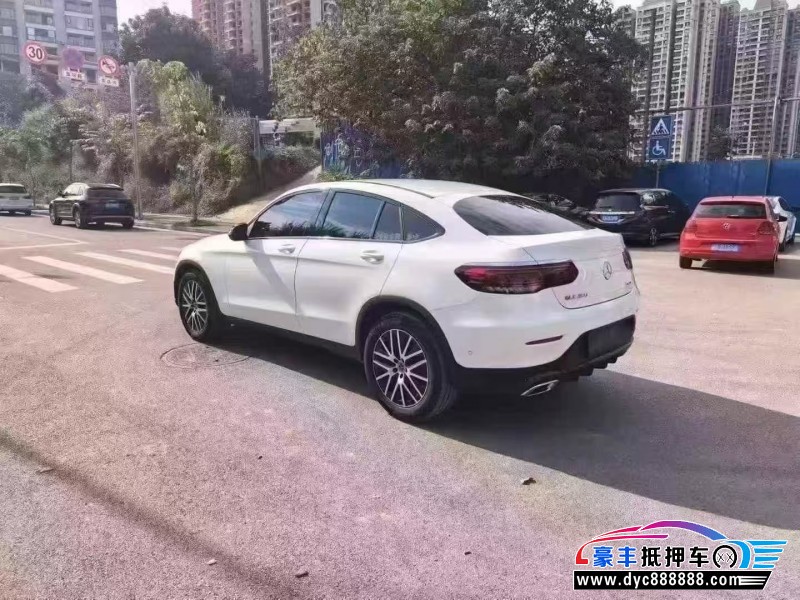 23年奔驰GLC轿车抵押车出售
