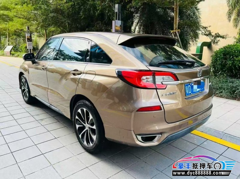 17年本田冠道轿车抵押车出售