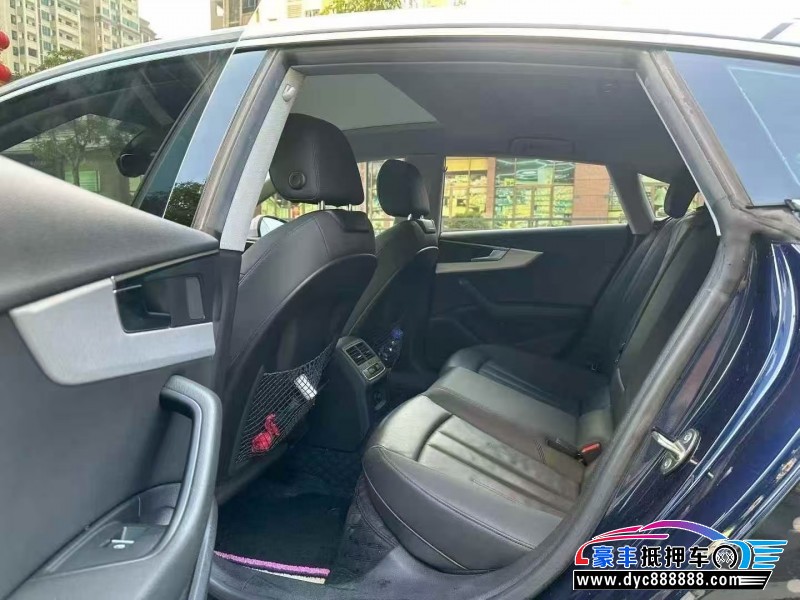 21年奥迪A5轿车抵押车出售