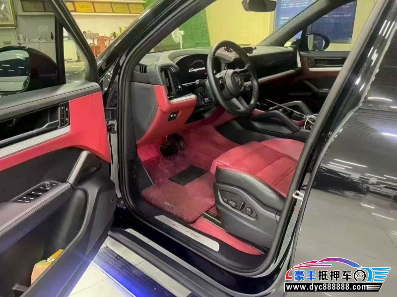 24年保时捷卡宴轿车抵押车出售