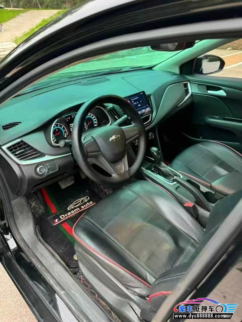 18年雪佛兰科沃兹轿车抵押车出售