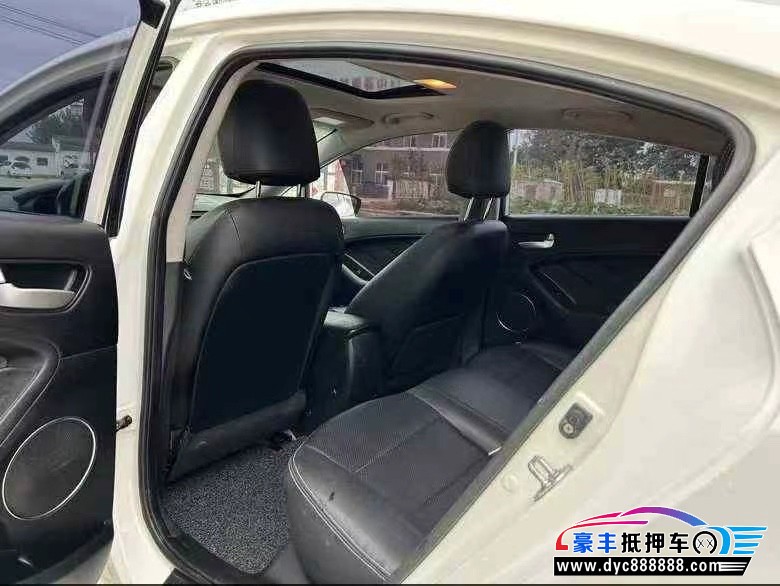 15年起亚K3轿车抵押车出售