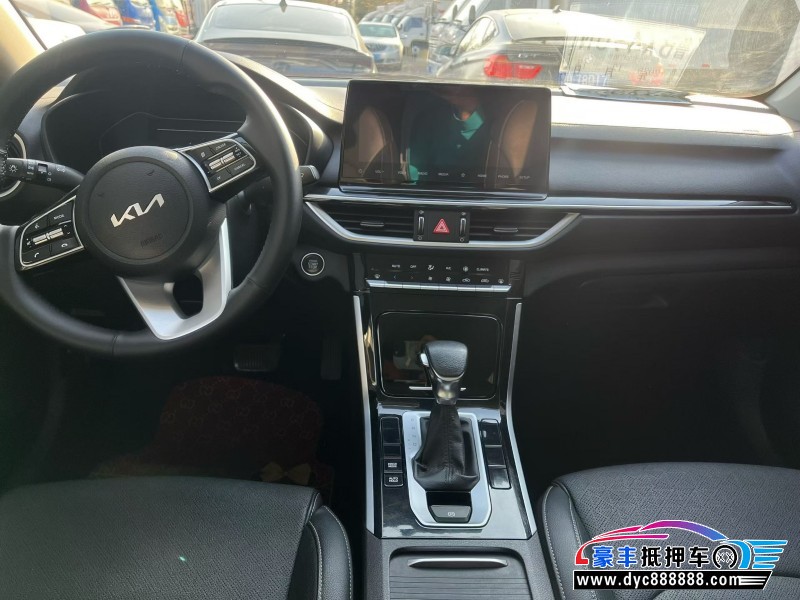 21年起亚K3轿车抵押车出售