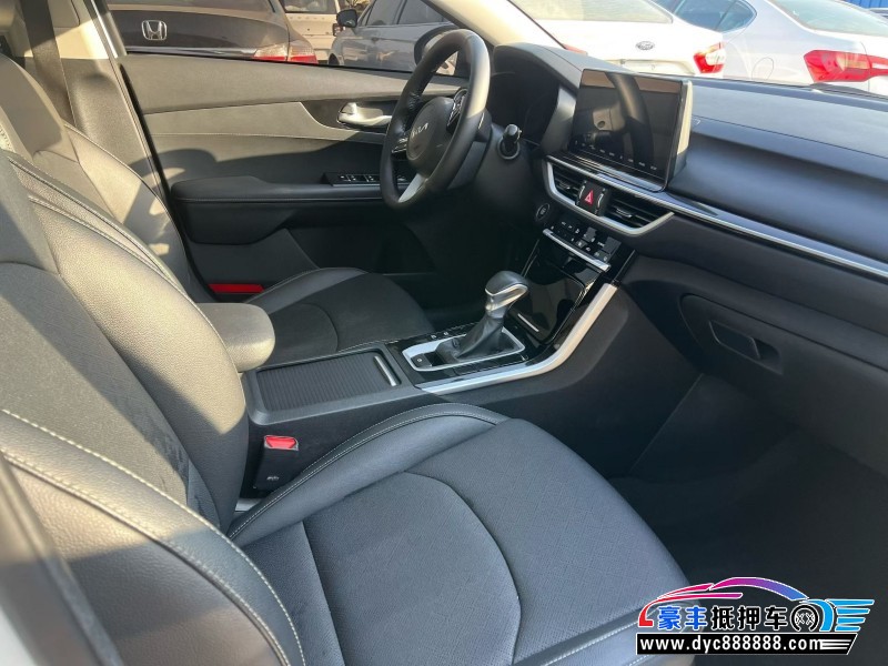 21年起亚K3轿车抵押车出售