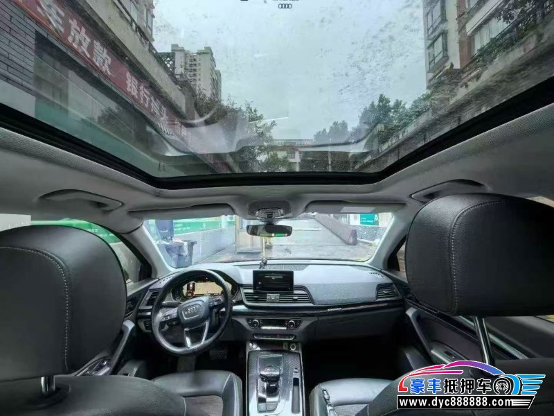 19年奥迪Q5轿车抵押车出售