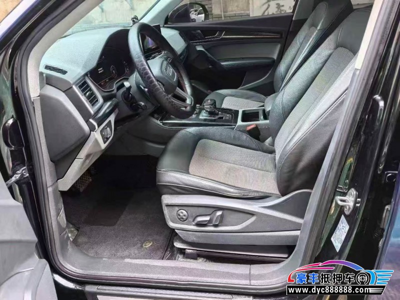 19年奥迪Q5轿车抵押车出售