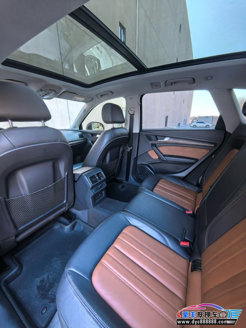 20年奥迪Q5轿车抵押车出售