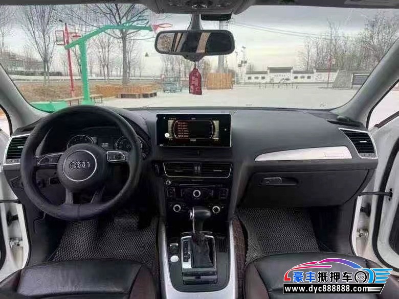 17年奥迪Q5轿车抵押车出售