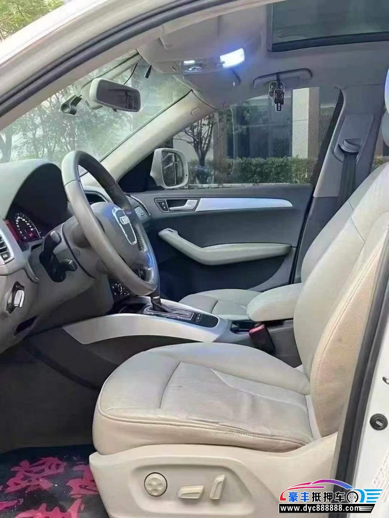 12年奥迪Q5轿车抵押车出售