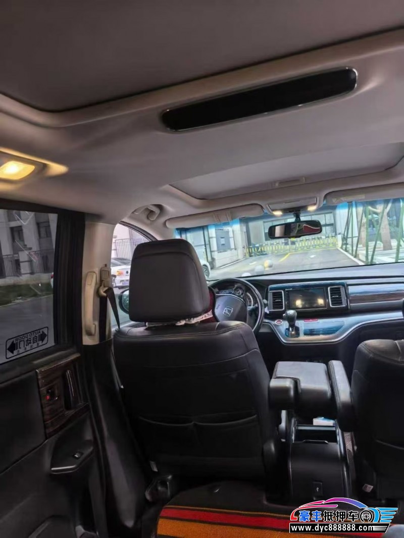 17年本田艾力绅轿车抵押车出售