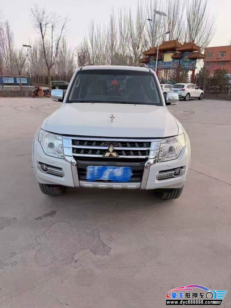 20年三菱帕杰罗轿车抵押车出售