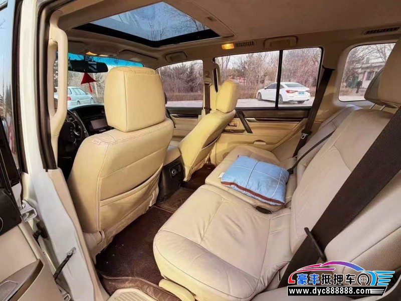 20年三菱帕杰罗轿车抵押车出售