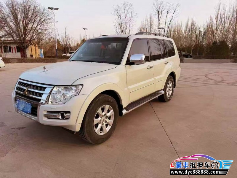 20年三菱帕杰罗轿车抵押车出售