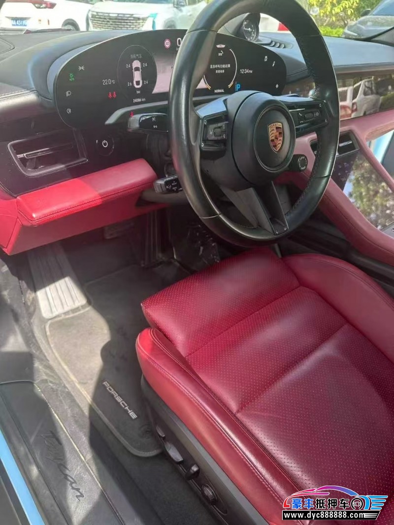 21年保时捷TaYcan轿车抵押车出售