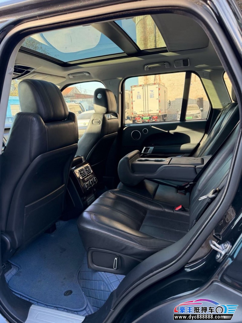 17年路虎揽胜行政轿车抵押车出售