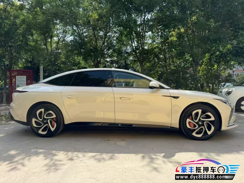 24年智己L7轿车抵押车出售