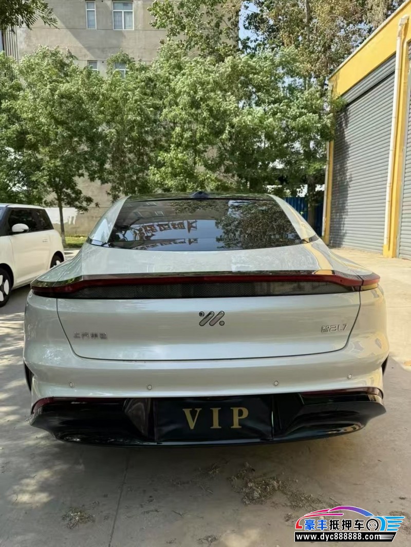 24年智己L7轿车抵押车出售