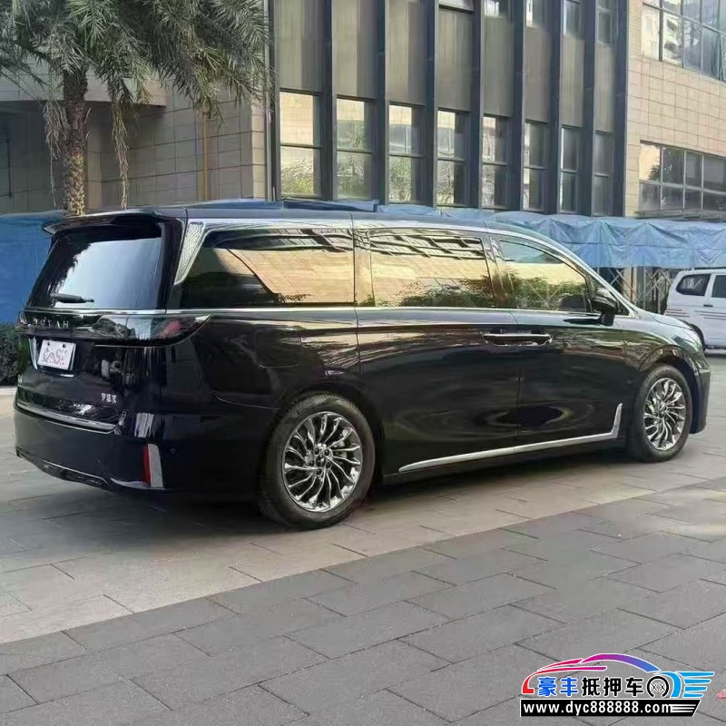 25年岚图梦想家轿车抵押车出售