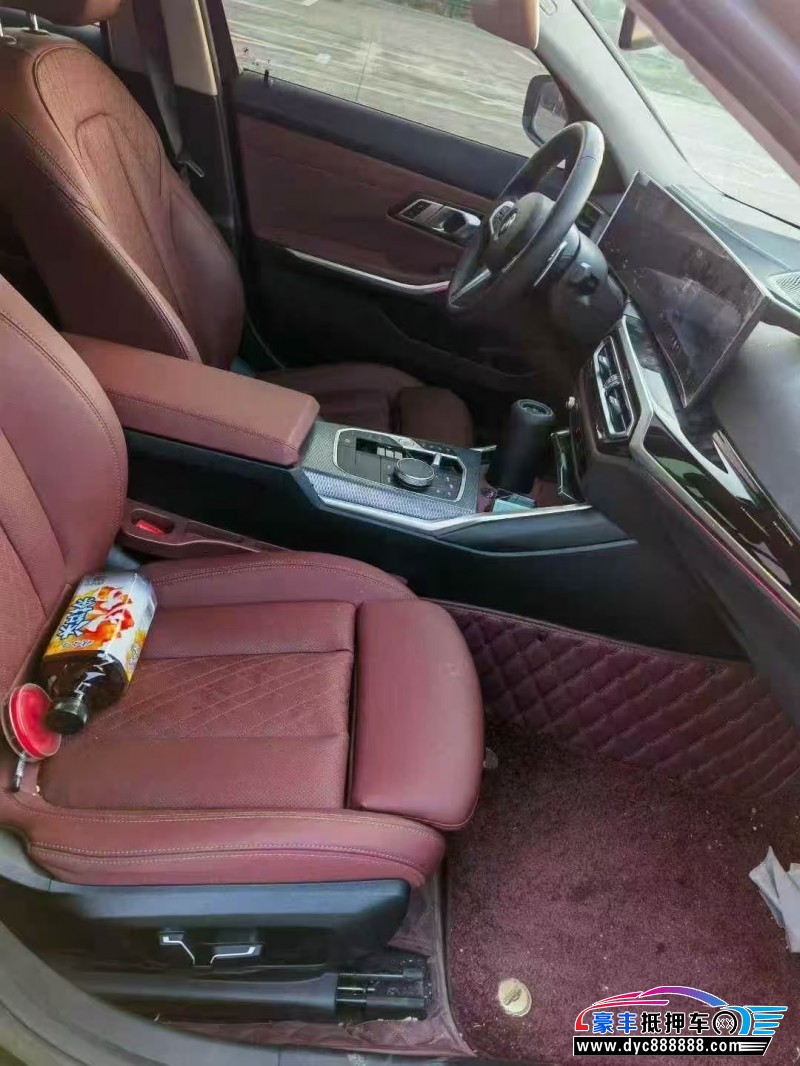 24年宝马3系轿车抵押车出售