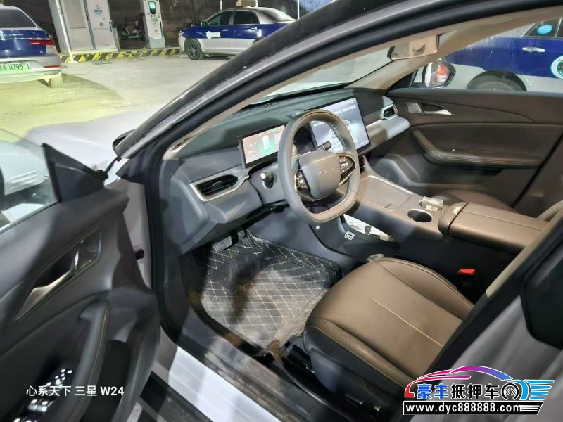 25年东风风行星海轿车抵押车出售