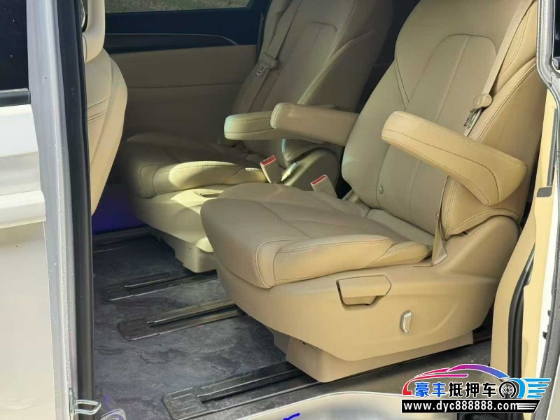 23年别克GL8轿车抵押车出售