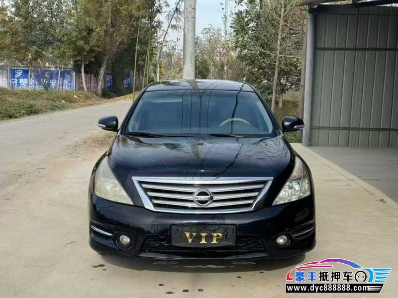 12年日产天籁轿车抵押车出售
