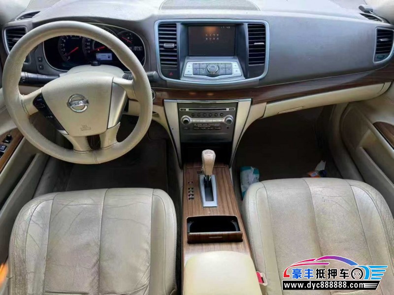 12年日产天籁轿车抵押车出售