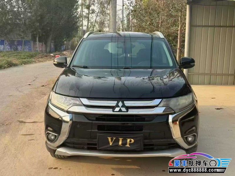 18年三菱欧蓝德轿车抵押车出售