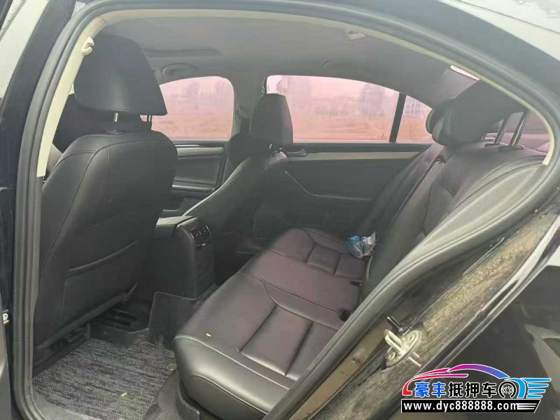 18年大众速腾轿车抵押车出售