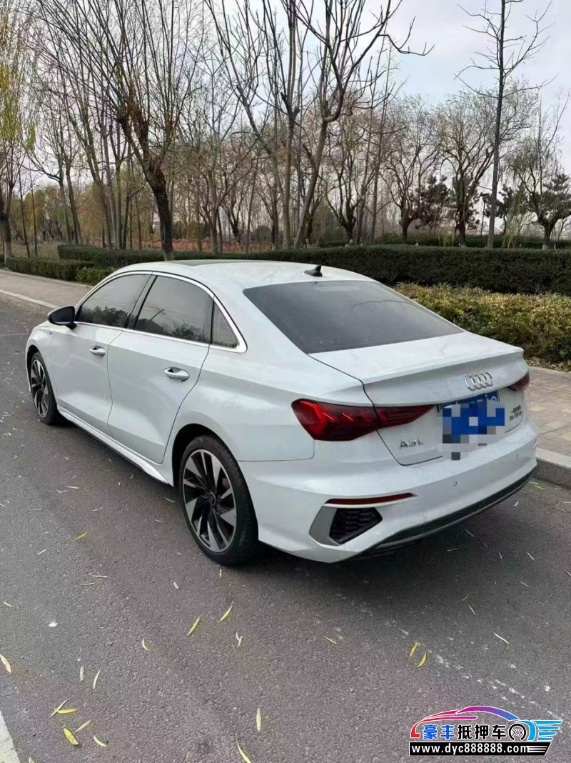 22年奥迪A3轿车抵押车出售