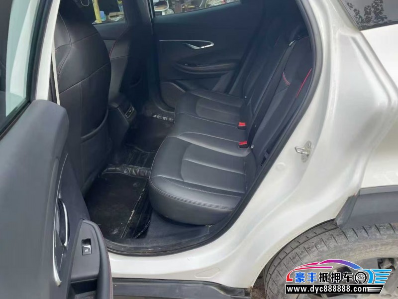 21年长安长安UNI轿车抵押车出售