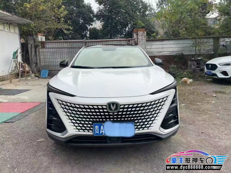 21年长安长安UNI轿车抵押车出售