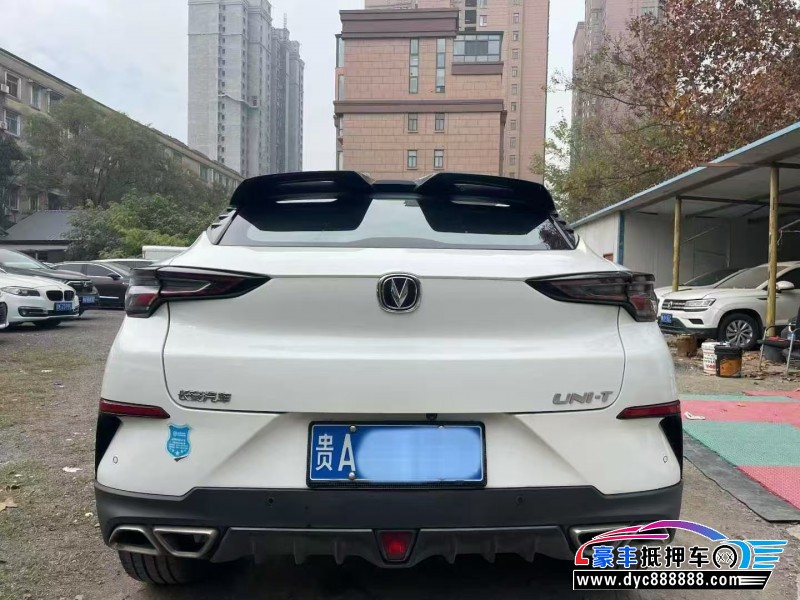 21年长安长安UNI轿车抵押车出售