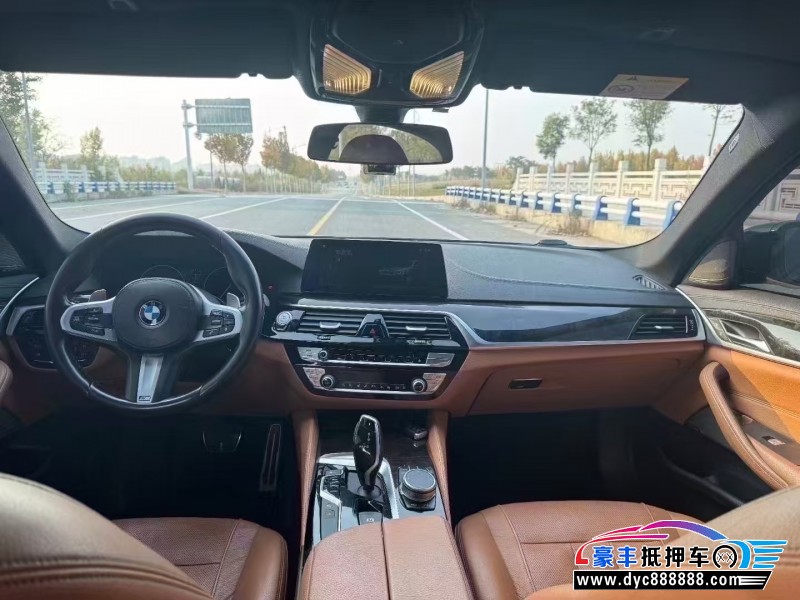 19年宝马5系轿车抵押车出售