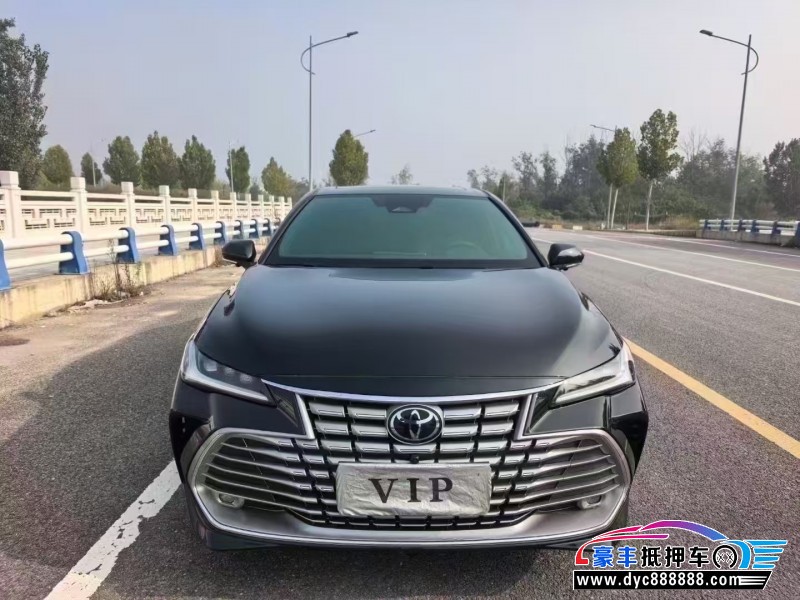 25年丰田亚洲龙轿车抵押车出售