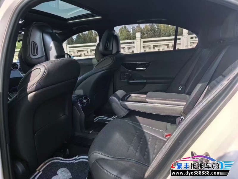 24年奔驰C轿车抵押车出售