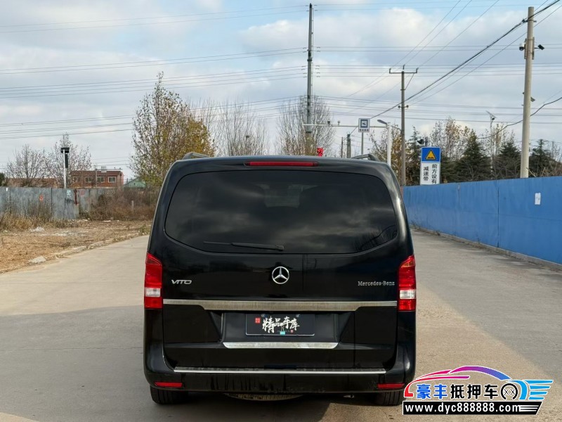 18年奔驰威霆轿车抵押车出售