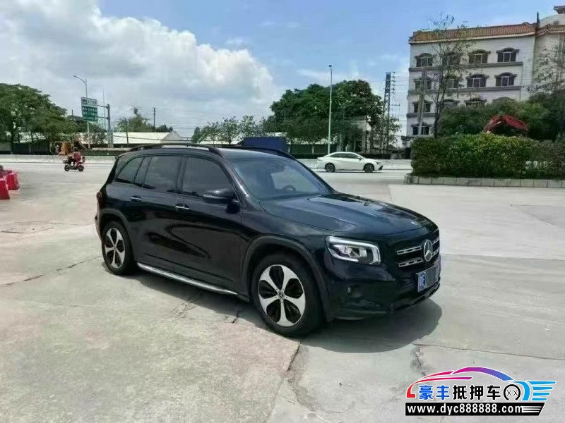 21年奔驰GLB轿车抵押车出售