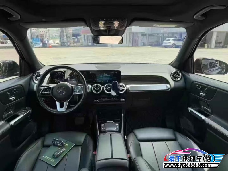 21年奔驰GLB轿车抵押车出售