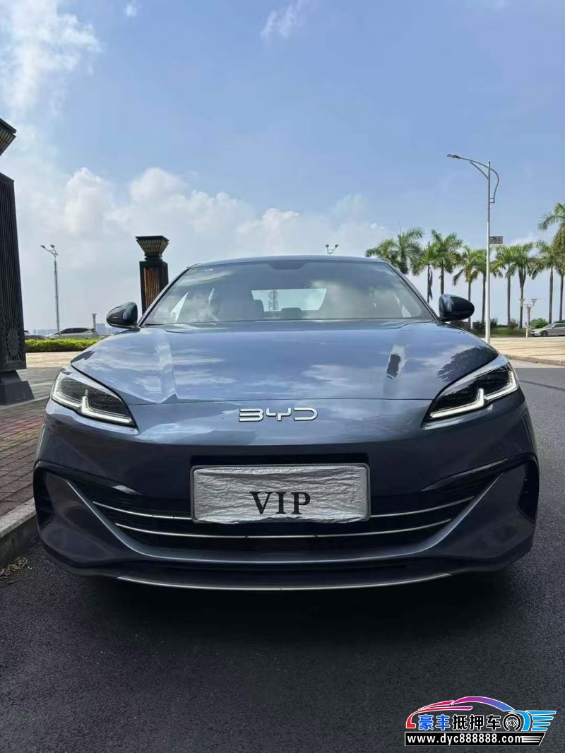 抵押车出售25年比亚迪海豹轿车