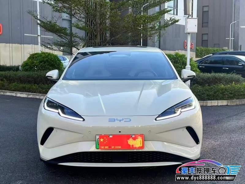 25年比亚迪海豹轿车抵押车出售