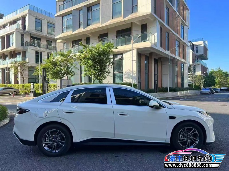 25年比亚迪海豹轿车抵押车出售