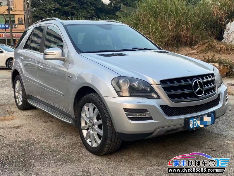 12年奔驰ML轿车抵押车出售