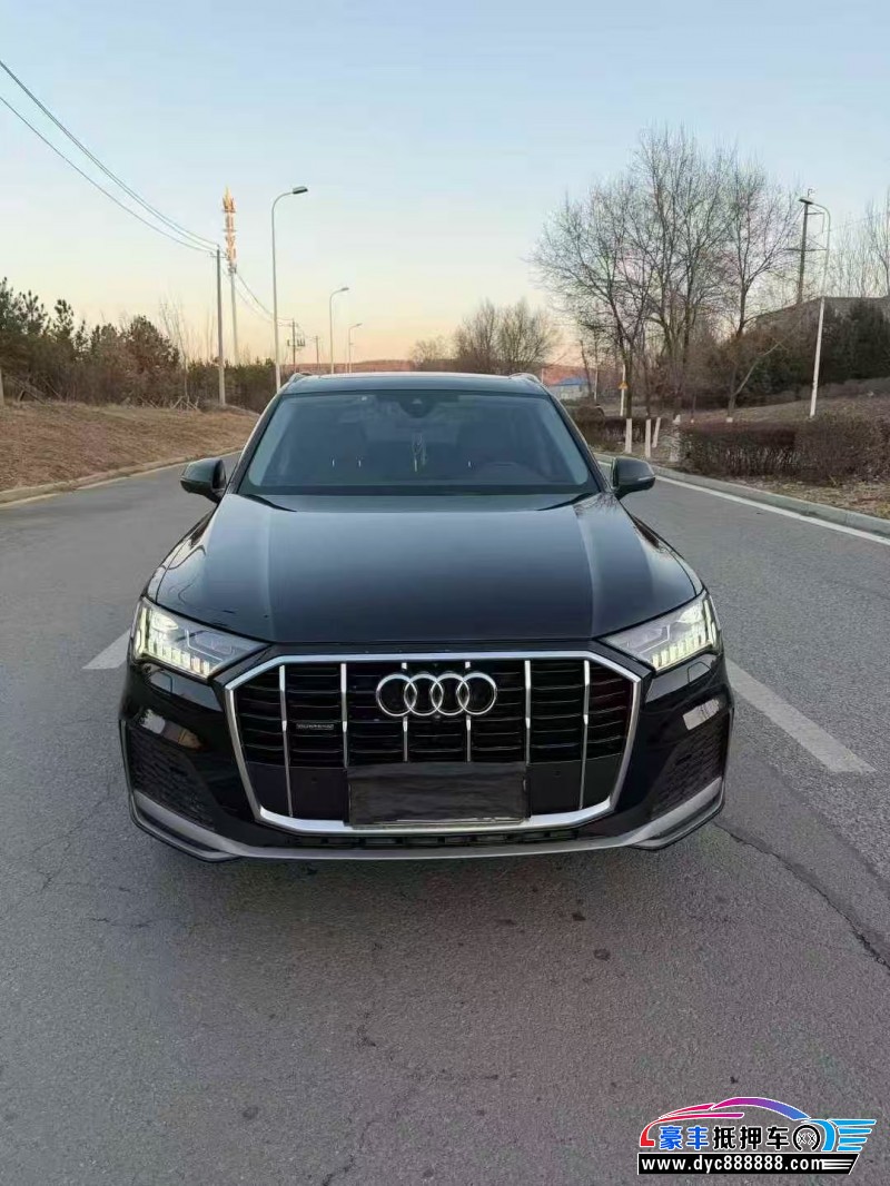 24年奥迪Q7轿车抵押车出售