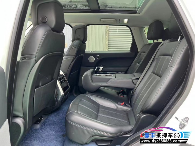 21年路虎揽胜运动版轿车抵押车出售