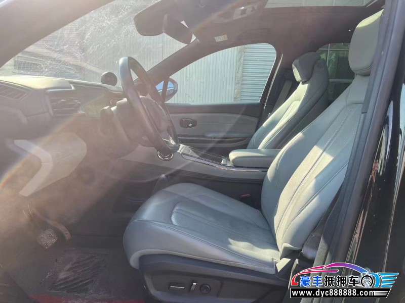 21年蔚来ES6轿车抵押车出售