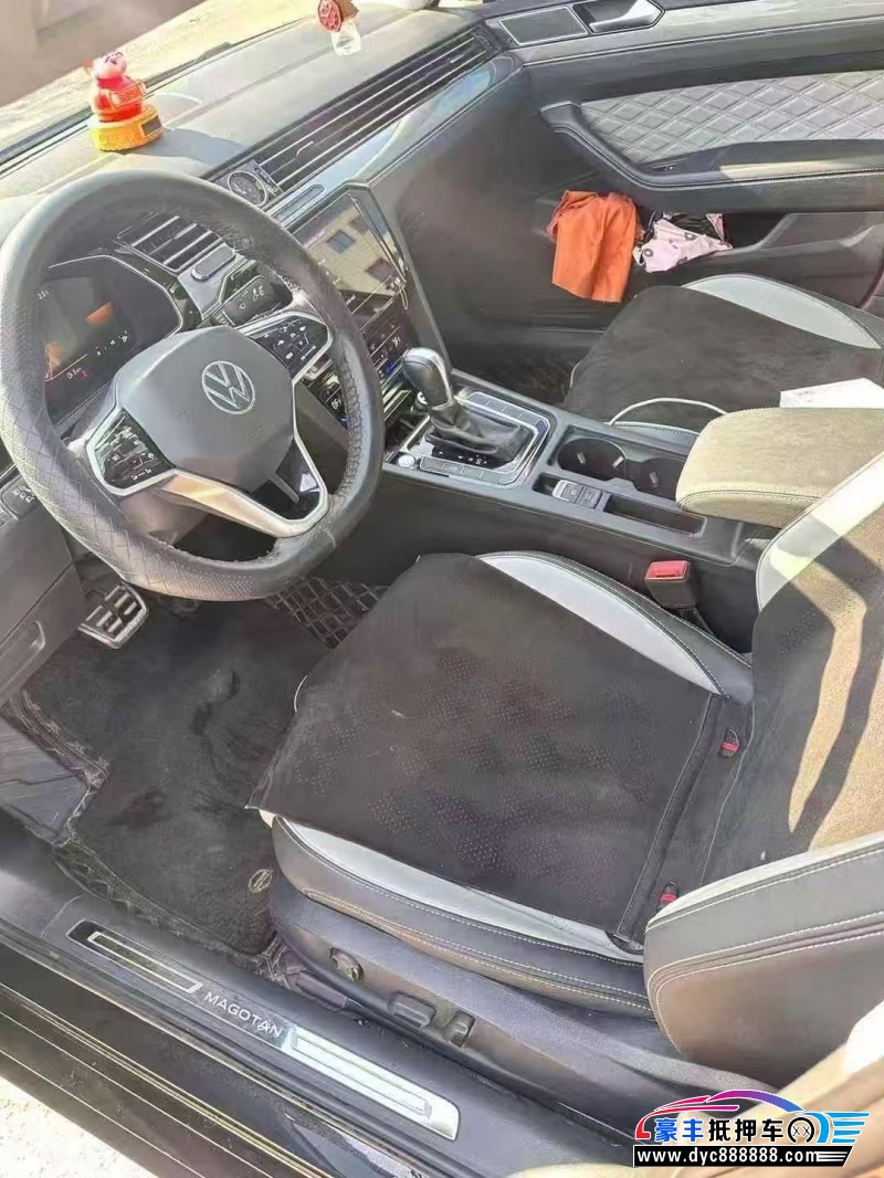 24年大众迈腾轿车抵押车出售