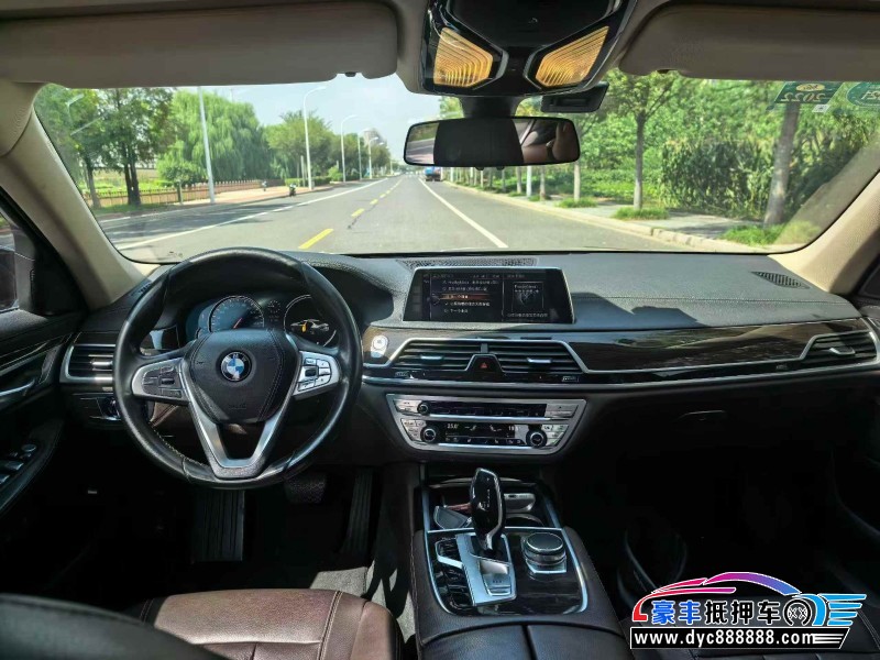 16年宝马7系轿车抵押车出售